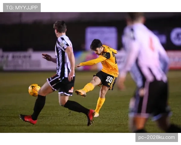 维蒂尼亚进攻转型：从横向传导到纵向突破的关键进化